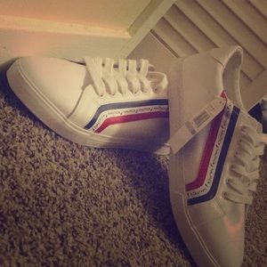 nautica shoes never been worn still has tag on